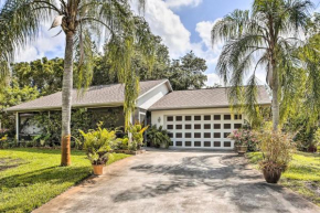 Updated Fort Myers Escape with Screened Lanai!